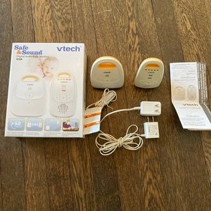 Vtech Safe & Sound Digital Audio Baby Monitor
original box
Instructions